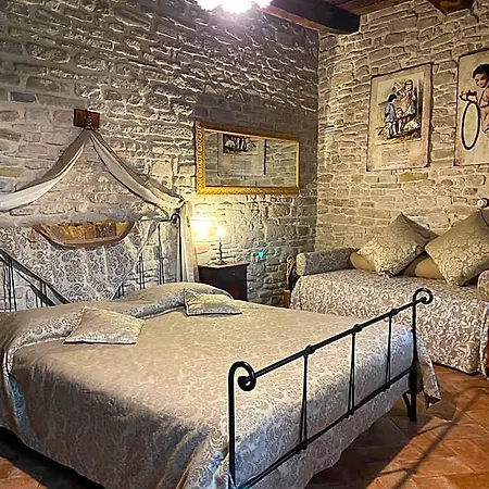 Biologico Castello Della Pieve ホテル 3*