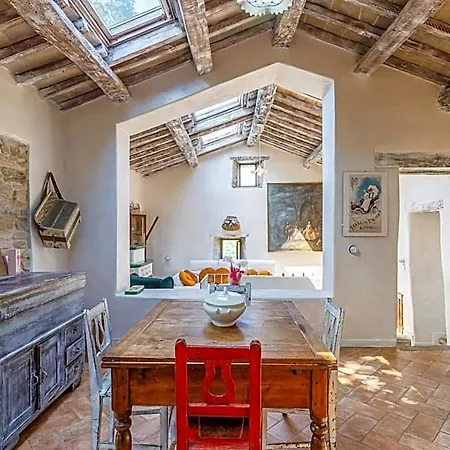 Biologico Castello Della Pieve ホテル 3*