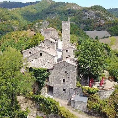 Biologico Castello Della Pieve 호텔 3*